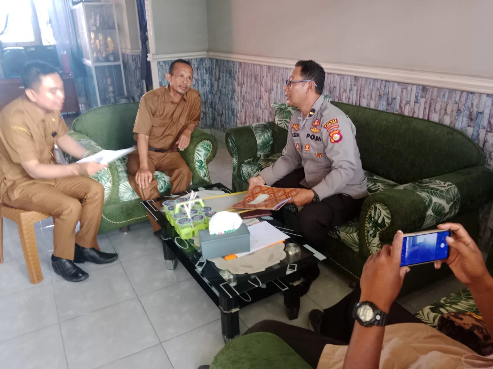 Polres Lombok Barat Sambangi SMKN 2 Lembar, Tekan Bullying Melalui Binluh
