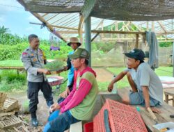 Bhabinkamtibmas Desa Bagik Papan Jalin Silaturahmi, Ajak Warga Dukung Ketahanan Pangan dan Jaga Kamtibmas