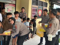 Lebih dari Penegak Hukum, Polres Lombok Barat Hadirkan Kehangatan bagi Anak Yatim Kuripan