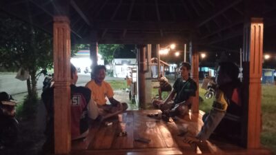 **Patroli Dialogis Polsek Sekongkang: Merangkul Generasi Muda Demi Kamtibmas Kondusif**
