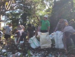 Sinergi TNI-Polri dan Pemerintah Kecamatan Moyo Hulu Gelar Gotong Royong Massal