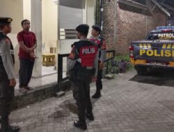 Waspada Jam Rawan Kriminalitas, Personel Polres Lombok Barat Sisir Pemukiman Padat Penduduk di Labuapi
