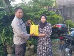 Polres Lombok Barat Bagikan Nutrisi Mantap, Lansia di Gerung Meneteskan Air Mata Bahagia