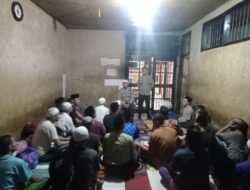 SAT BINMAS POLRES DOMPU BERIKAN PEMBINAAN DAN CERAMAH AGAMA KEPADA PARA TAHANAN