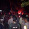 POLSEK DOMPU BERHASIL KENDALIKAN AKSI PEMBLOKIRAN JALAN DI DUSUN PALIKARAWE SECARA HUMANIS