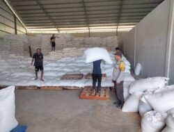 Polres Bima Kota Laksanakan Sambang dan Himbauan Kamtibmas di Gudang Jagung Bulog x BGR Logistic