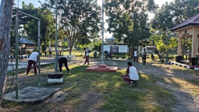 Jaga Kebersihan dan Kekompakan, Personel Polsek Buer Gelar Kurve Bersama