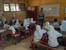 Bhabinkamtibmas Desa Pendem Berikan Wawasan Kebangsaan kepada Siswa SDN 1 Pendem