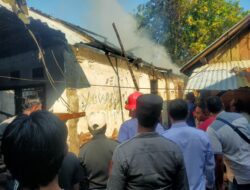 SINERGITAS POLRI, DAMKAR DAN MASYARAKAT BERHASIL PADAMKAN KEBAKARAN RUMAH DI KELURAHAN BALI DOMPU