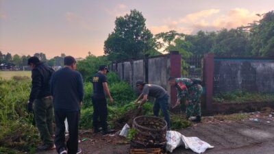 Kolaborasi TNI, Pemerintah, dan Masyarakat, Gotong Royong Jadi Kekuatan Membangun Lingkungan Bersih