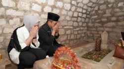 Kapolda NTB Ziarah ke Makam Raja Kesultanan Bima Dana Traha dan Kunjungi Museum Asi Mbojo