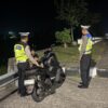 Antisipasi Balap Liar, Satlantas Polres Lobar Patroli Blue Light