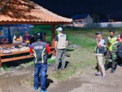 Malam Hari, Aparat Pantau Kondisi Pantai Bintaro