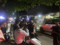 PATROLI DIALOGIS SAT SAMAPTA POLRES DOMPU, AJAK GENERASI MUDA PATUHI JAM MALAM DAN JAGA KAMTIBMAS