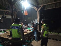 Patroli Dialogis Polsubsektor Brang Ene, Polisi Ajak Remaja Bijak Bermedsos dan Jaga Kamtibmas