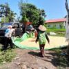 DUKUNG PROGRAM KETAHANAN PANGAN NASIONAL, BHABINKAMTIBMAS DESA DAHA MONITOR HASIL PANEN JAGUNG