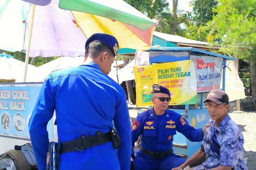 Polres Lombok Barat Gelar Patroli Dialogis di Pesisir dan Objek Wisata Pantai