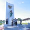 Sambut Hari Bhayangkara ke-80, Kapolda NTB Pimpin Ziarah dan Tabur Bunga di TMP Majeluk