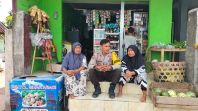 Bhabinkamtibmas Desa Sakra Selatan Jalin Silaturahmi dengan Warga, Sampaikan Himbauan Kamtibmas