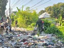 Kolaborasi TNI-Polri dan Warga Hidupkan Budaya Gotong Royong Desa