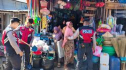 Patroli KRYD Pagi, Unit Patmor Satsamapta Polres Bima Kabupaten Bantu Angkat Bok Ikan Nelayan