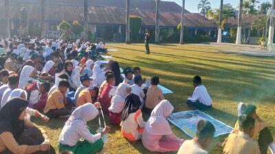 MPLS SMP 7 Mataram Diperkuat Materi Wasbang dan LKBB Babinsa