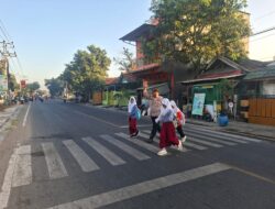 Polsek Rasanae Timur Gelar Rawan Pagi, Wujudkan Kelancaran Arus Lalu Lintas di Jam Sibuk