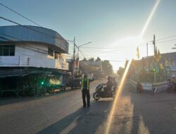 SATLANTAS POLRES DOMPU LAKSANAKAN RAWAN PAGI DAN STRONG POINT, WUJUDKAN KAMTIBCARLANTAS YANG AMAN DAN TERTIB