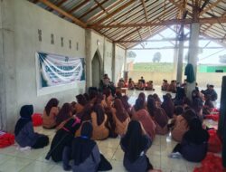 CEGAH KENAKALAN REMAJA SEJAK DINI, BHABINKAMTIBMAS POLSEK MANGGELEWA BERIKAN PENYULUHAN KEPADA SANTRI BARU PONPES NW MAJDIYAH