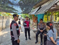 Wujud Nyata Kepedulian, Sat Samapta Polres Lombok Barat Salurkan Sembako untuk Lansia di Dusun Jakem