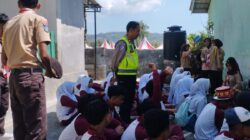 Satlantas Polres Lombok Barat Latih Pelajar SMAN 1 Sekotong Jadi Pelopor Tertib Lalu Lintas