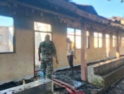 Babinsa dan Polri Tinjau Kebakaran MTs Nujumul Huda Lombok Barat