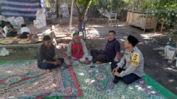 Bhabinkamtibmas Polsek Bayan Sambangi Keluarga Duka di Desa Anyar