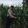 Aksi Nyata Polsek Labuapi Dampingi Warga Sulat Lahan Pasif Jadi Sumber Pangan