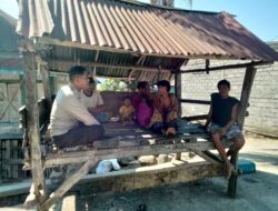 Bhabinkamtibmas Polsek Hu’u Sambangi Warga Dusun Langudi