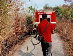 Kebakaran Lahan Kebun, Babinsa Ingatkan Warga Waspada
