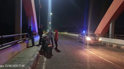 Cegah Potensi Kriminalitas Malam Hari, Polsek Labuhan Badas Gelar Patroli Blue Light di Jalur Samota dan Objek Vital