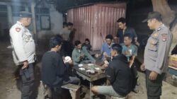 Patroli Dialogis Malam Hari, Polsek Sanggar Edukasi Warga Jaga Kondusifitas Kamtibmas