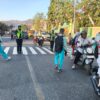 Unit Lantas Polsek Rasanae Barat Laksanakan Rawan Pagi, Wujudkan Kamseltibcarlantas di Depan MTsN I Kota Bima