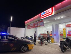 Cegah Kejahatan 3C, Piket SPKT II Polsek Lape Intensifkan Patroli Blue Light di Kecamatan Lape dan Lopok