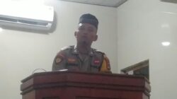 Jadi Khotib Sholat Jum,at Bhabinkamtibmas Polsek Woha Ajak Warga Jaga Silaturahmi