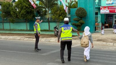 Antisipasi Kemacetan dan Laka Lantas, Sat Lantas Polres Bima Kota Laksanakan Rawan Pagi