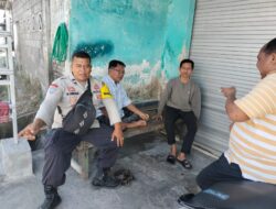 Sambang Warga, Bhabinkamtibmas Desa Songak Ajak Masyarakat Bersama Jaga Kamtibmas