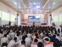 Gandeng Polresta Tuban, SMKN 2 Tuban Gelar Edukasi Pemanfaatan AI yang Aman Bagi Pelajar