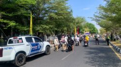 Cegah Kemacetan Jam Pulang Sekolah, Sat Lantas Polres Sumbawa Patroli Rutin dan Gatur Lalin di SMAN 2