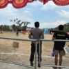 Bhabinkamtibmas Polsek Batu Lanteh Berikan Pengamanan Optimal pada Pertandingan Sepak Bola Mini Bupati Cup 2026