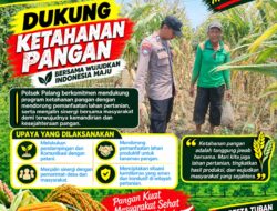 Dukung Astacita, Polsek Palang Polresta Tuban Pantau Langsung Lahan Jagung milik warga Desa Wangun