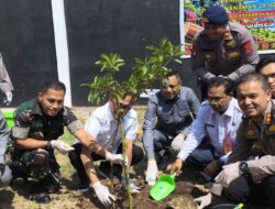 Bakti Persada ke-34 AKABRI 1992, Kapolres Bima Kota Tanam Pohon untuk Kelestarian Lingkungan
