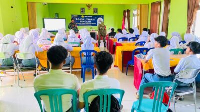 Pelajar SMA Negeri 1 Sekotong Didorong Perkuat Literasi