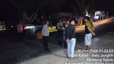 Patroli Tengah Malam, Polsek Praya Barat Daya Antisipasi Gangguan Kamtibmas 3C
